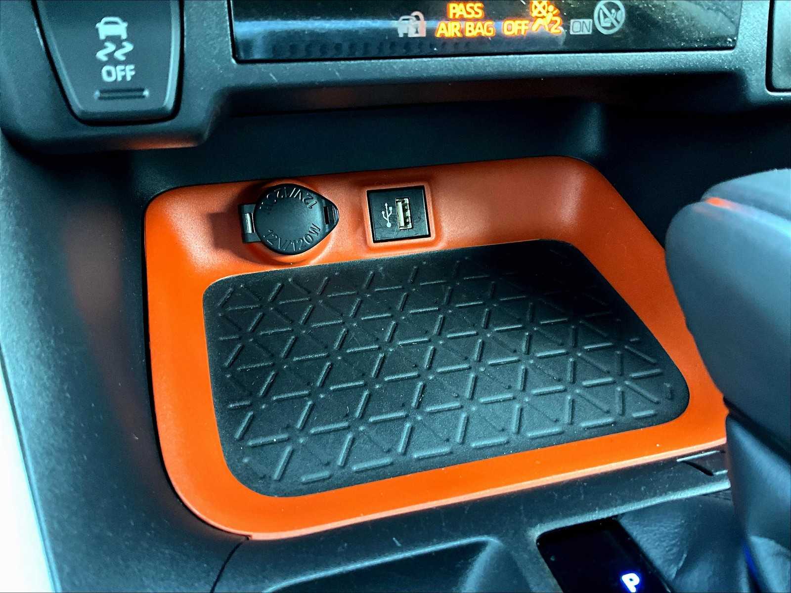 2024 Toyota RAV4 Adventure - Photo 13