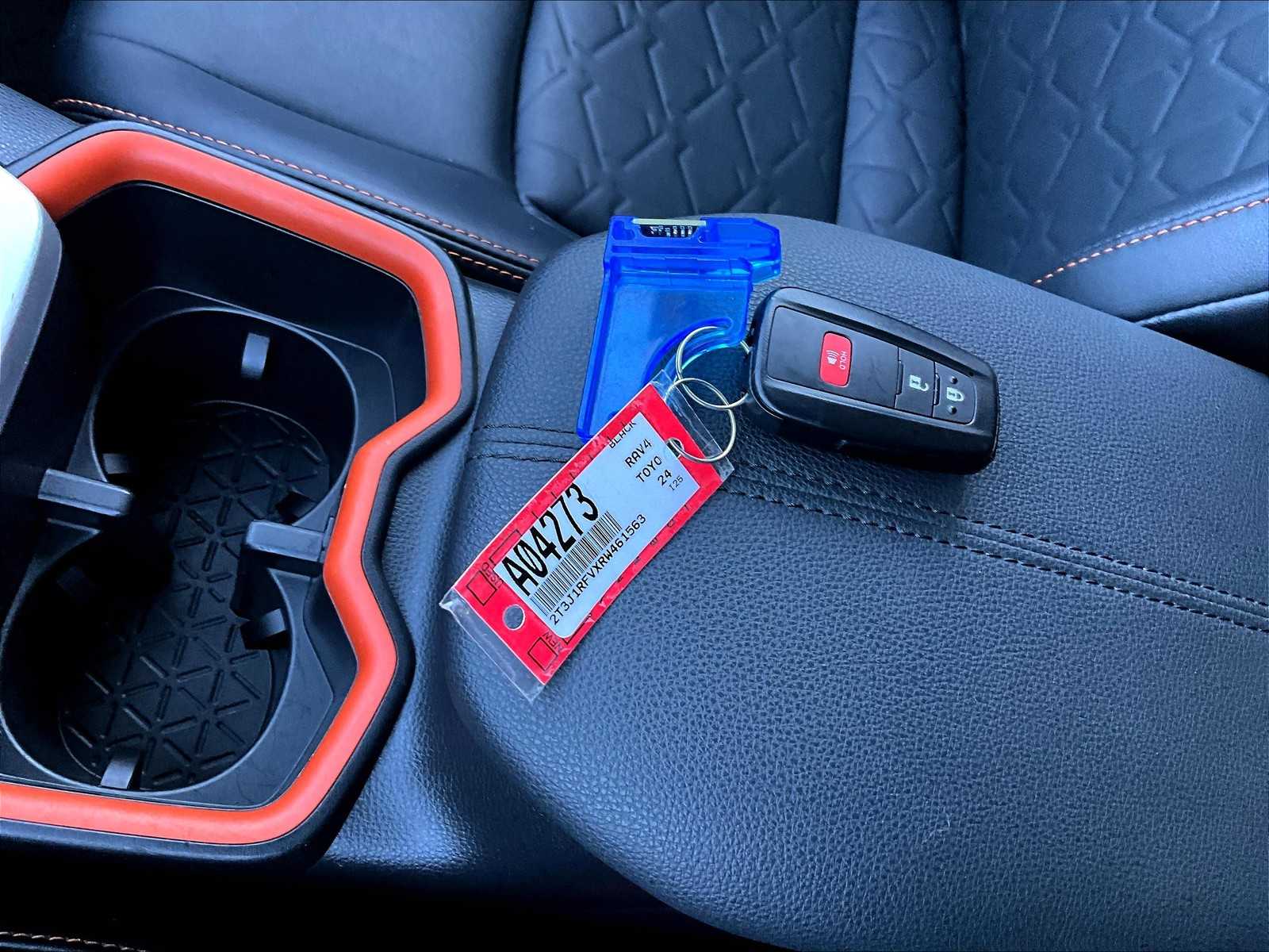 2024 Toyota RAV4 Adventure - Photo 16