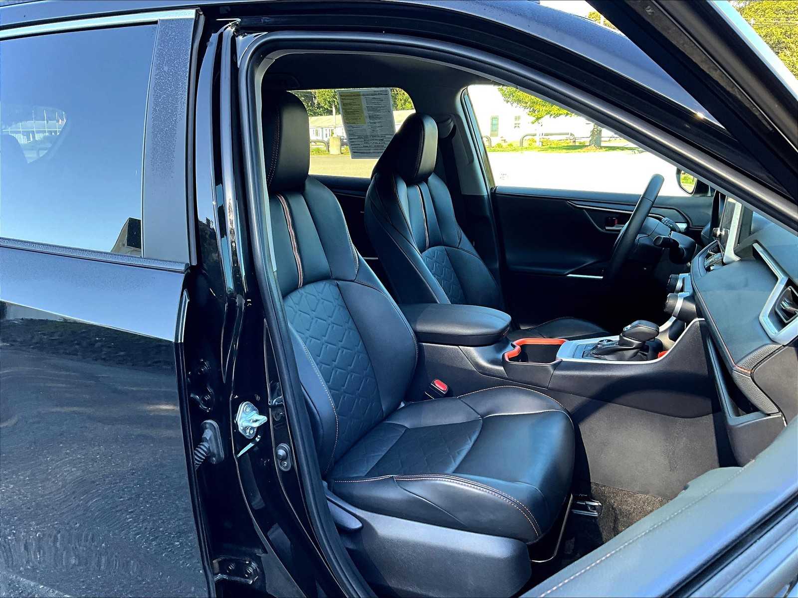 2024 Toyota RAV4 Adventure - Photo 5