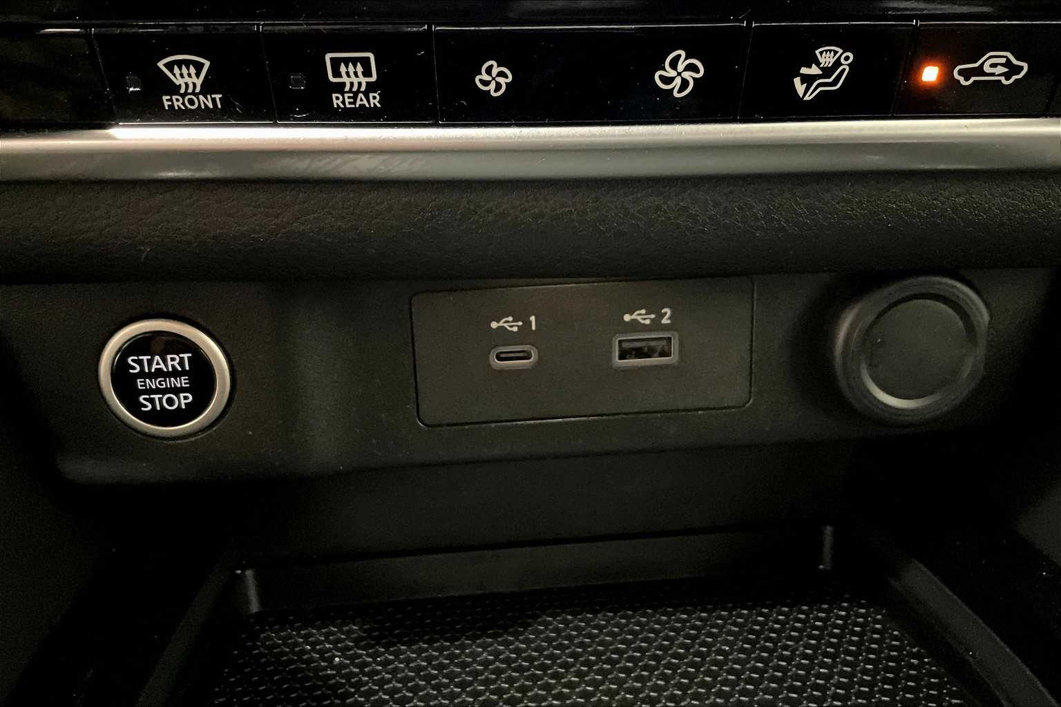 2021 Nissan Rogue SV - Photo 26