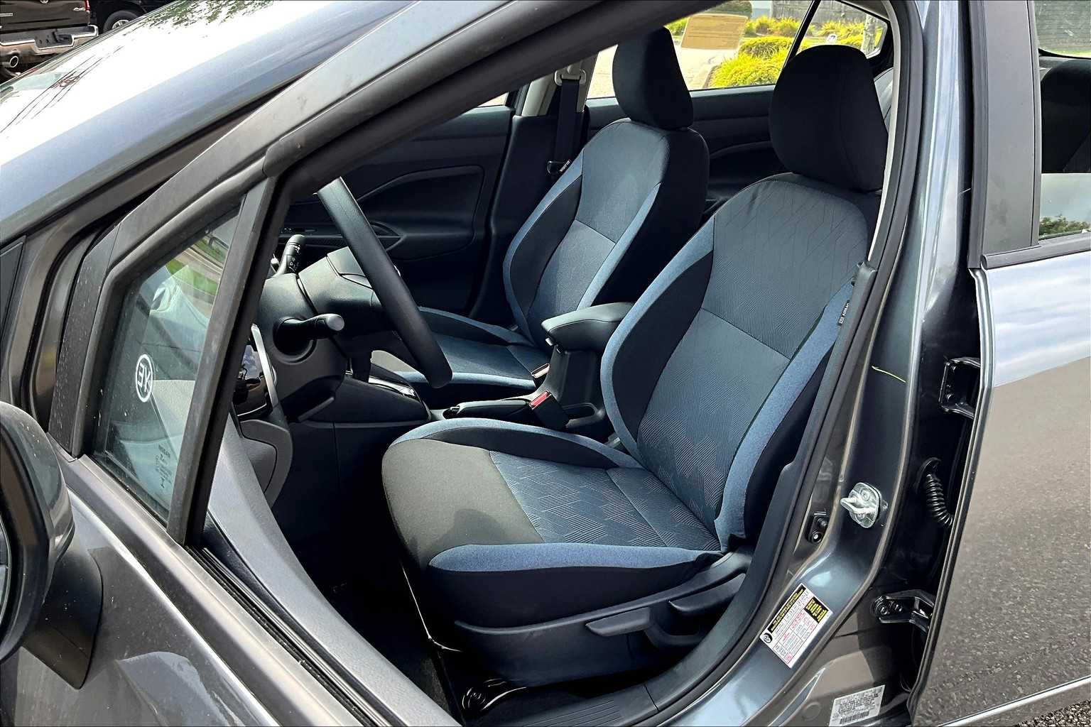 2025 Nissan Versa SV - Photo 11