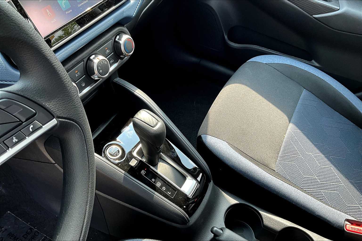 2025 Nissan Versa SV - Photo 14