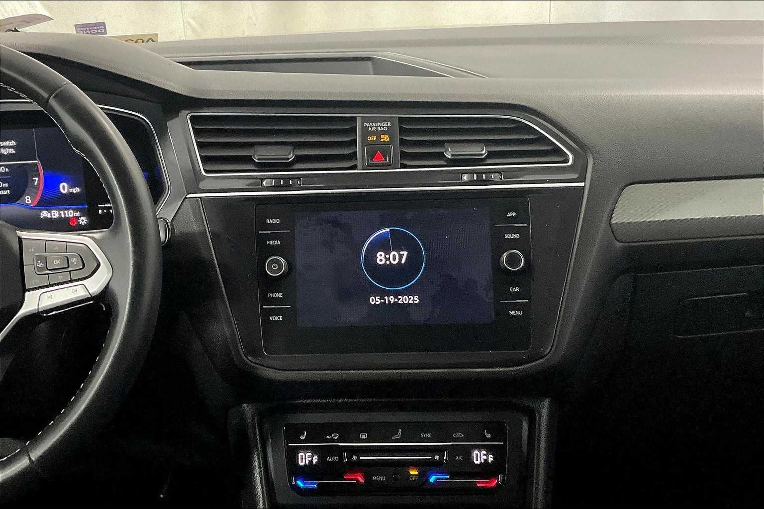 2022 Volkswagen Tiguan SE - Photo 18
