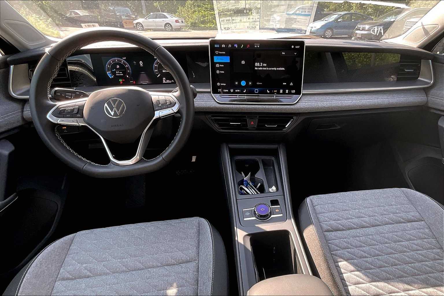 2025 Volkswagen Tiguan S - Photo 12