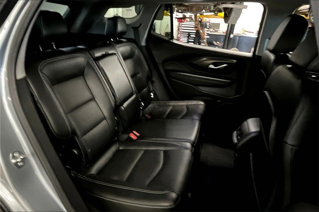 2024 GMC Terrain SLT - Photo 16