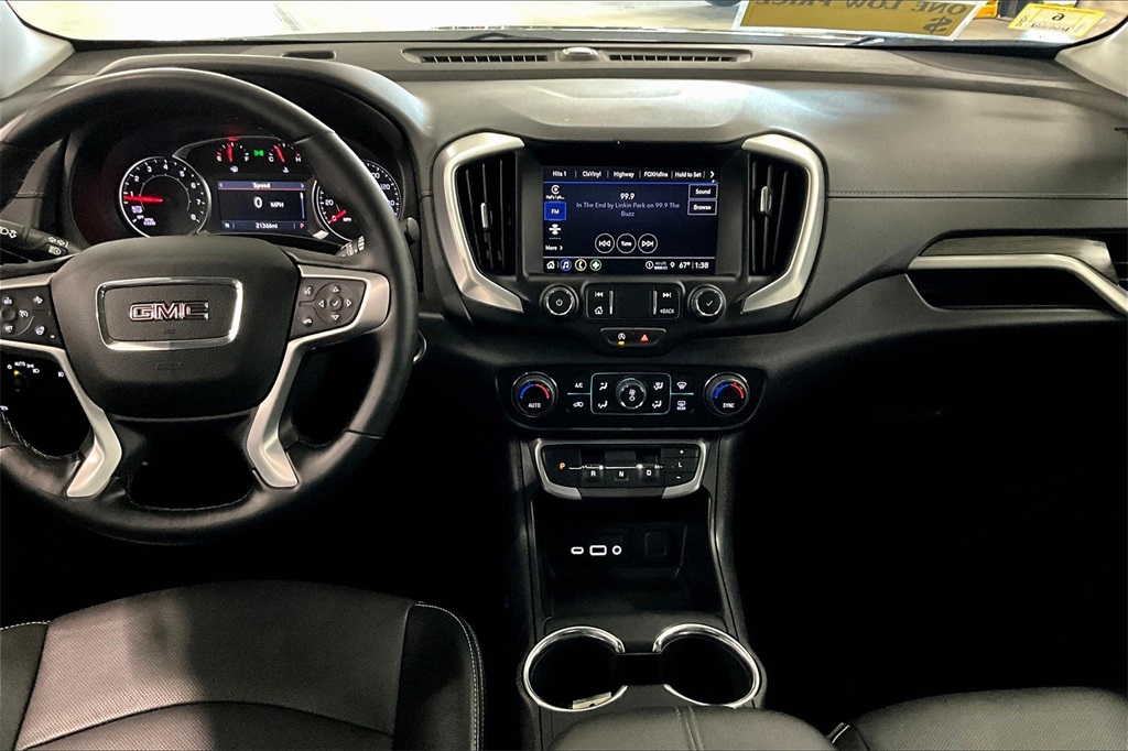 2024 GMC Terrain SLT - Photo 18