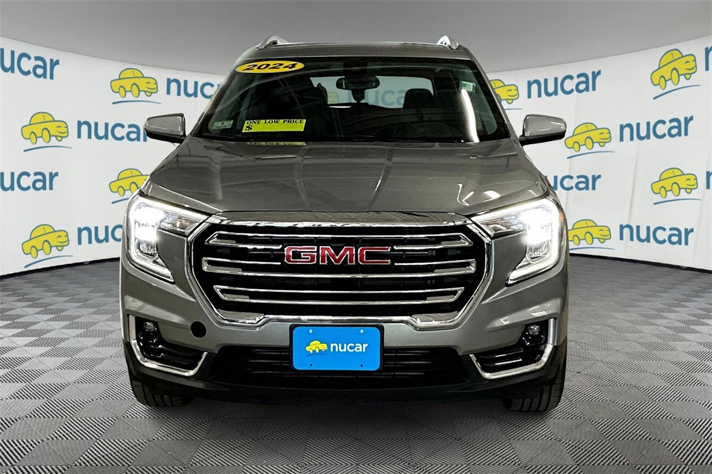 Used 2024 GMC Terrain SLT with VIN 3GKALVEG5RL321566 for sale in New Castle, DE