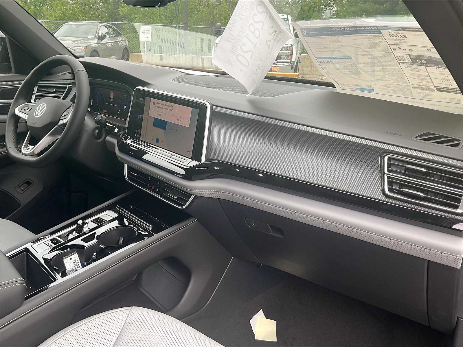 2025 Volkswagen Atlas Cross Sport 2.0T SEL R-Line Black - Photo 10