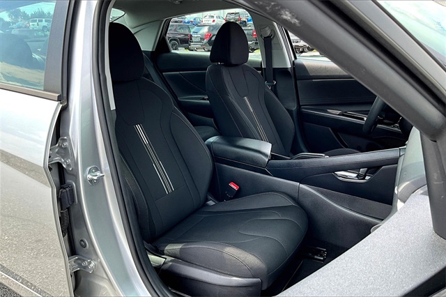 2022 Hyundai Elantra SEL - Photo 11