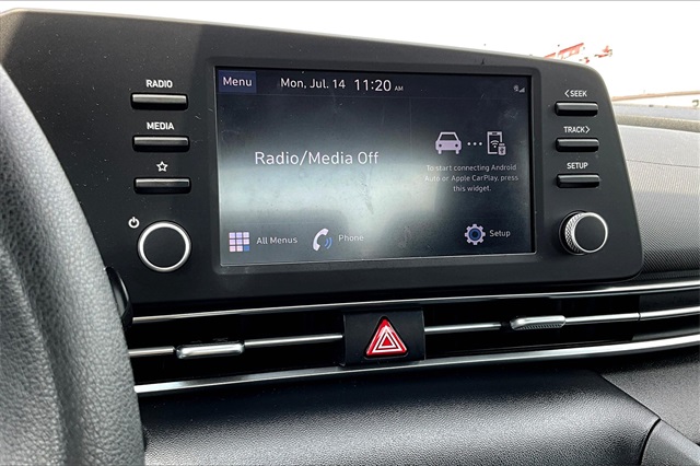 2022 Hyundai Elantra SEL - Photo 18