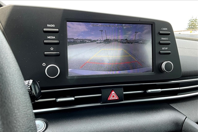 2022 Hyundai Elantra SEL - Photo 23