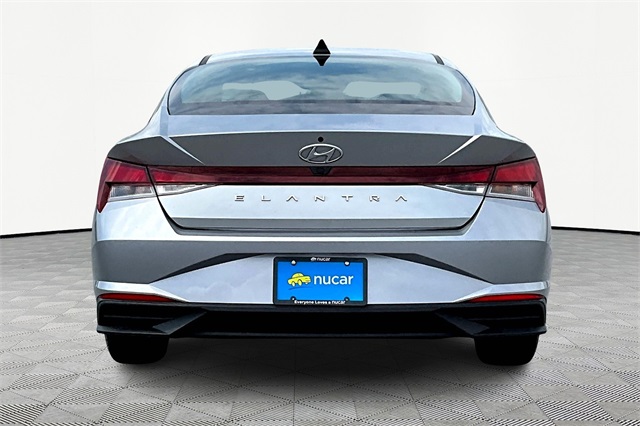 2022 Hyundai Elantra SEL - Photo 5