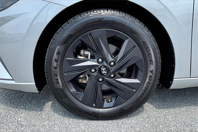 2022 Hyundai Elantra SEL - Photo 7
