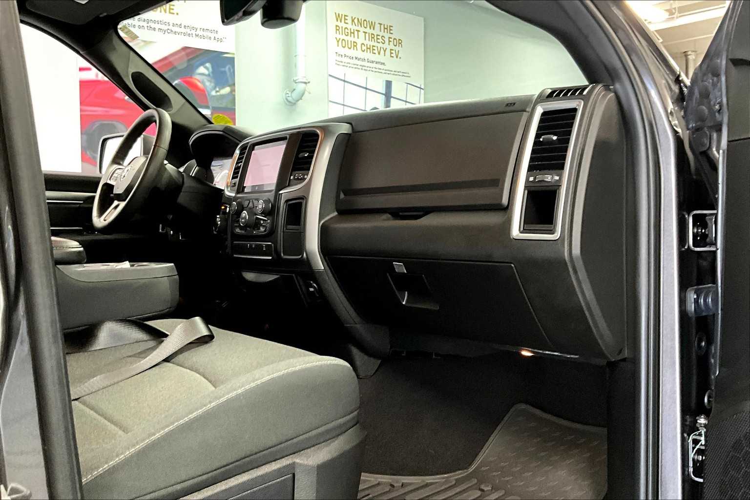 2022 Ram 1500 Classic Warlock - Photo 14