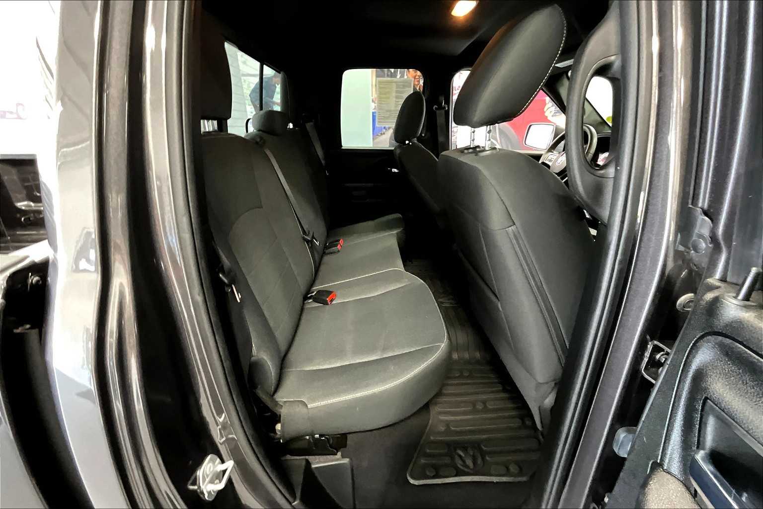 2022 Ram 1500 Classic Warlock - Photo 16