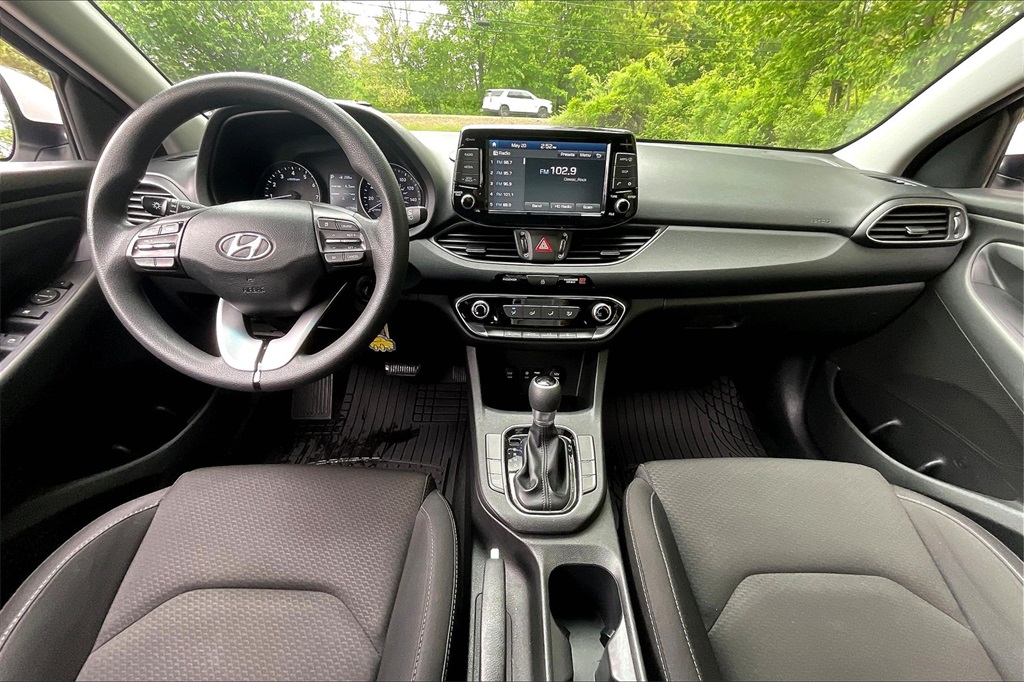 2018 Hyundai Elantra GT Base - Photo 20