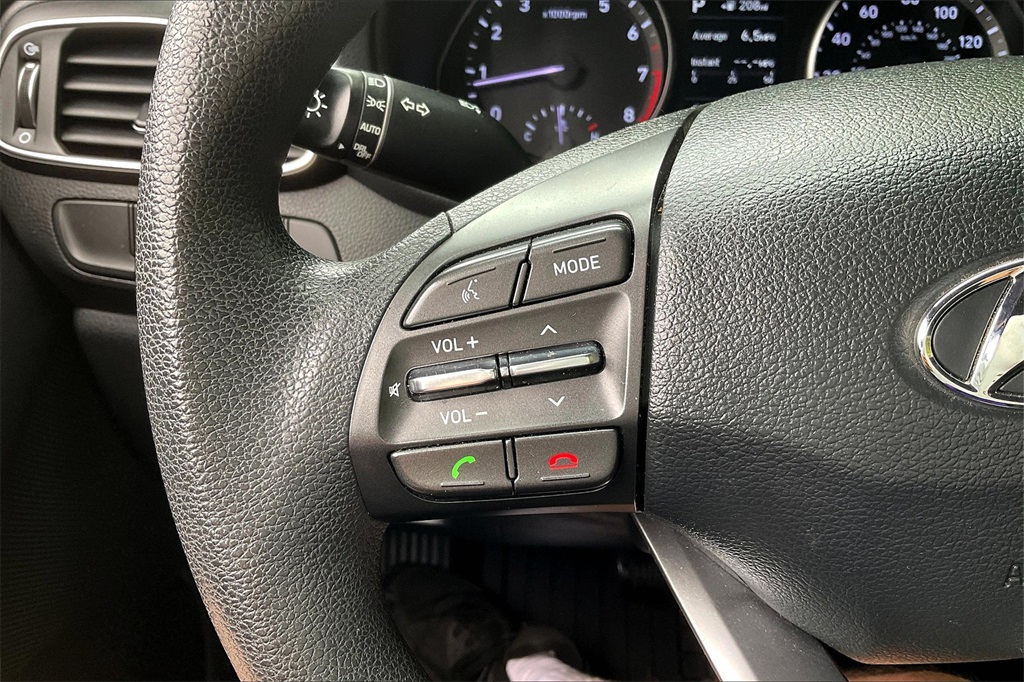 2018 Hyundai Elantra GT Base - Photo 22