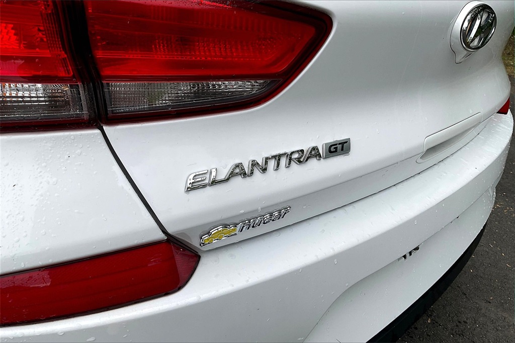 2018 Hyundai Elantra GT Base - Photo 26