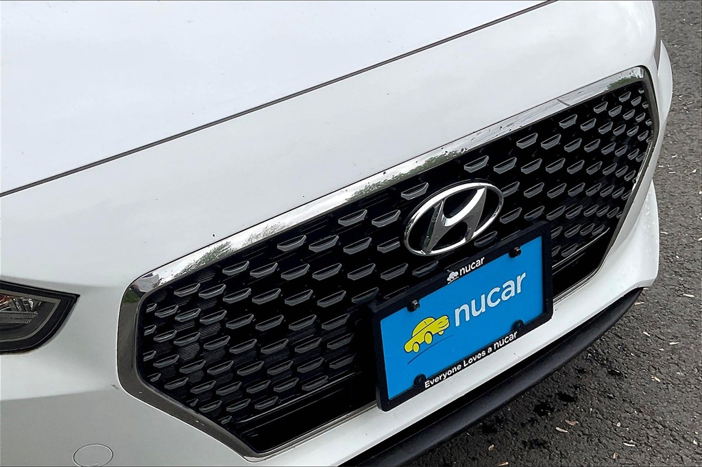 2018 Hyundai Elantra GT Base - Photo 28