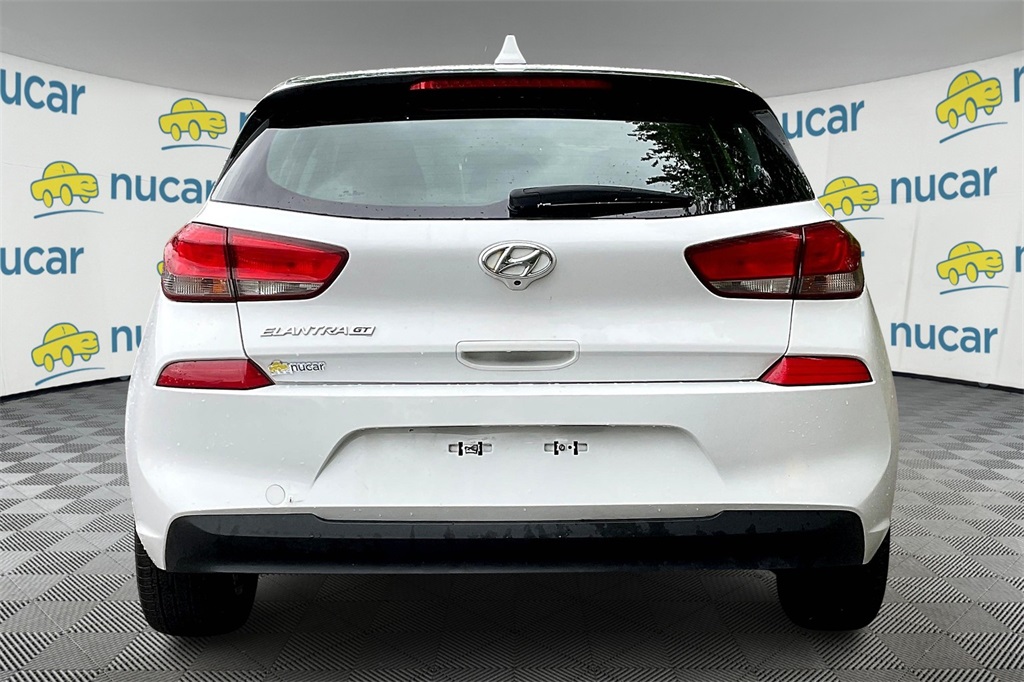 2018 Hyundai Elantra GT Base - Photo 5