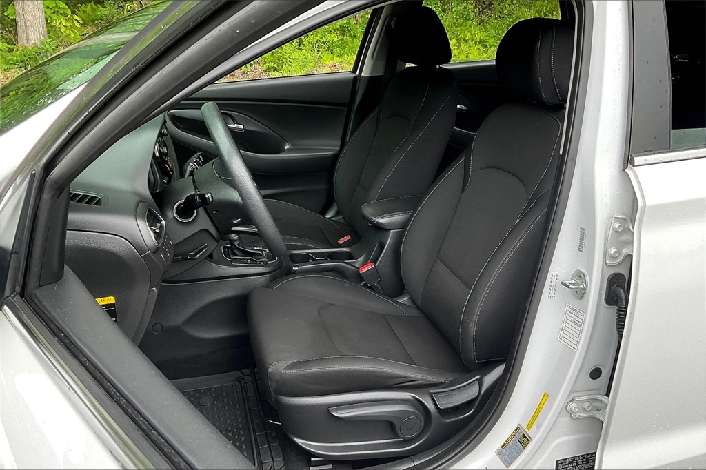 2018 Hyundai Elantra GT Base - Photo 10