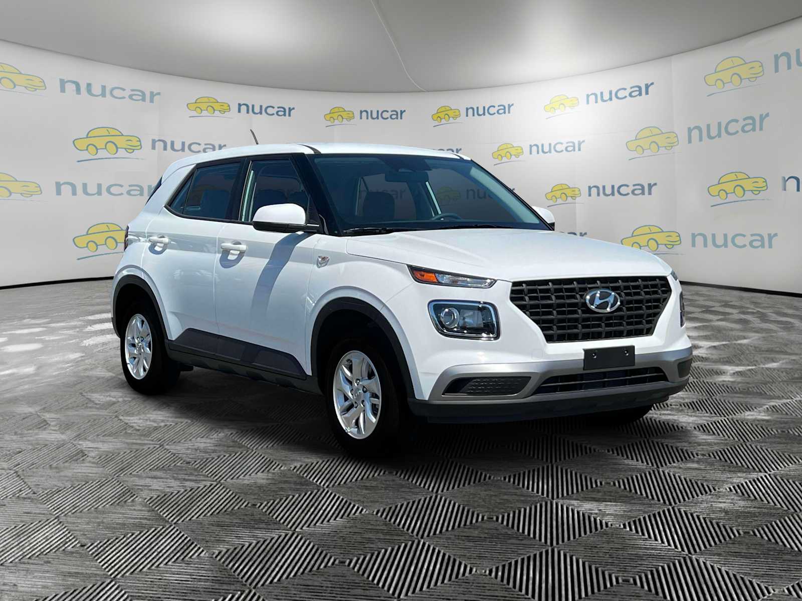 2025 Hyundai Venue SE - Photo 11