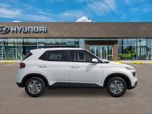 2025 Hyundai Venue SE - Photo 7