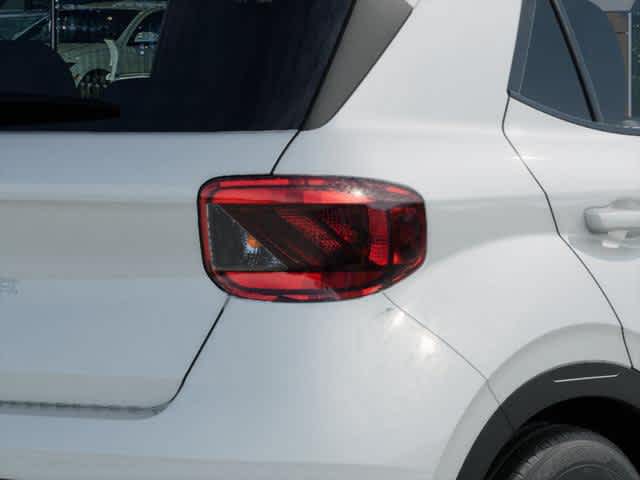 2025 Hyundai Venue SE - Photo 10