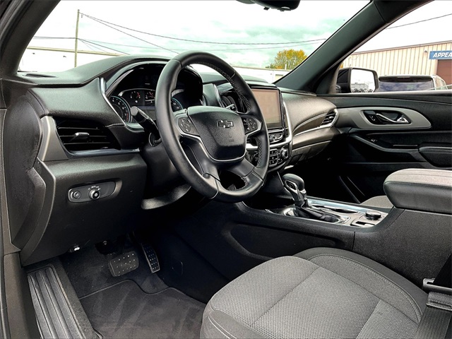 2023 Chevrolet Traverse LT - Photo 8