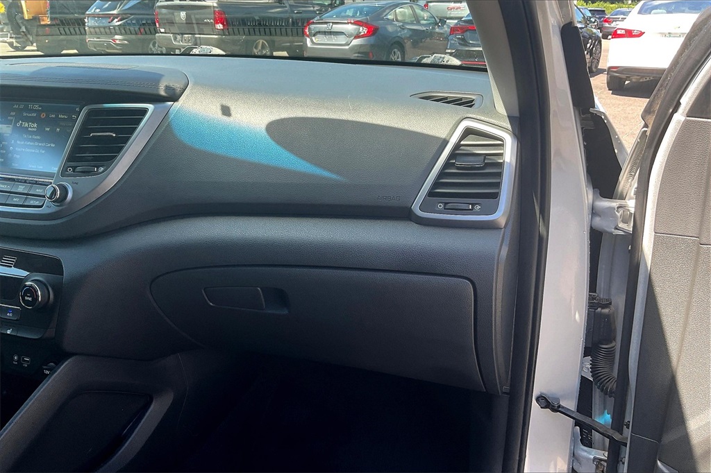 2017 Hyundai Tucson SE Plus - Photo 13