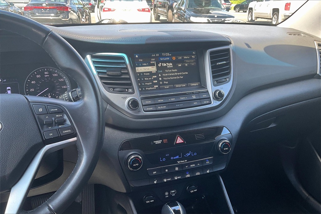 2017 Hyundai Tucson SE Plus - Photo 18