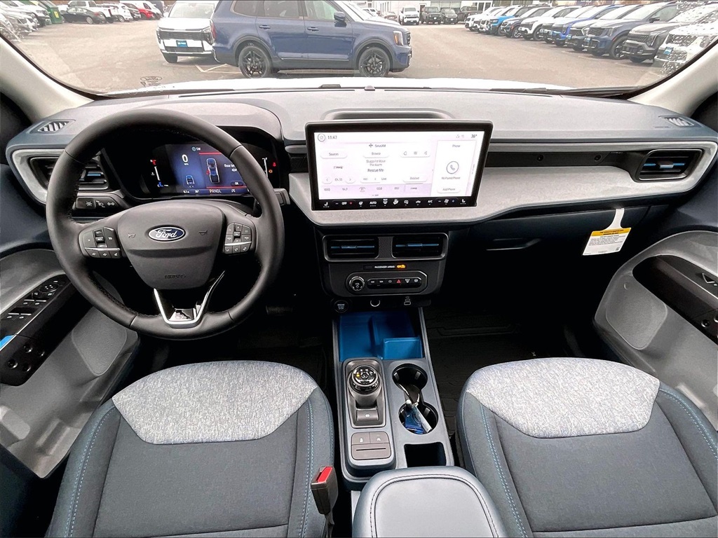 2025 Ford Maverick XLT - Photo 12