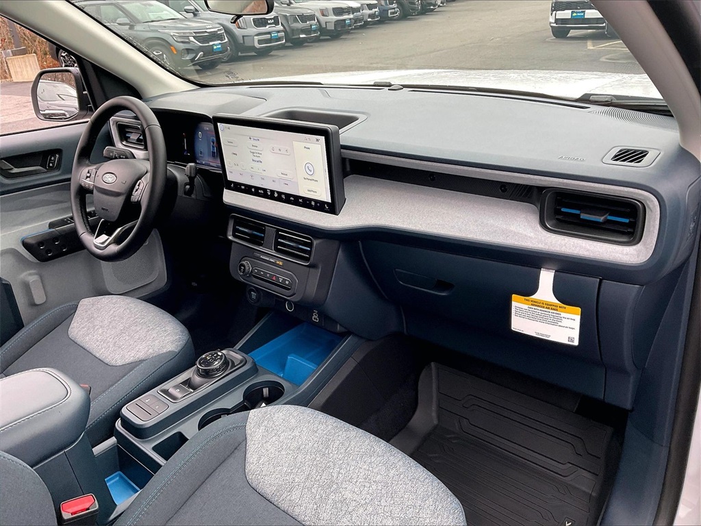 2025 Ford Maverick XLT - Photo 10