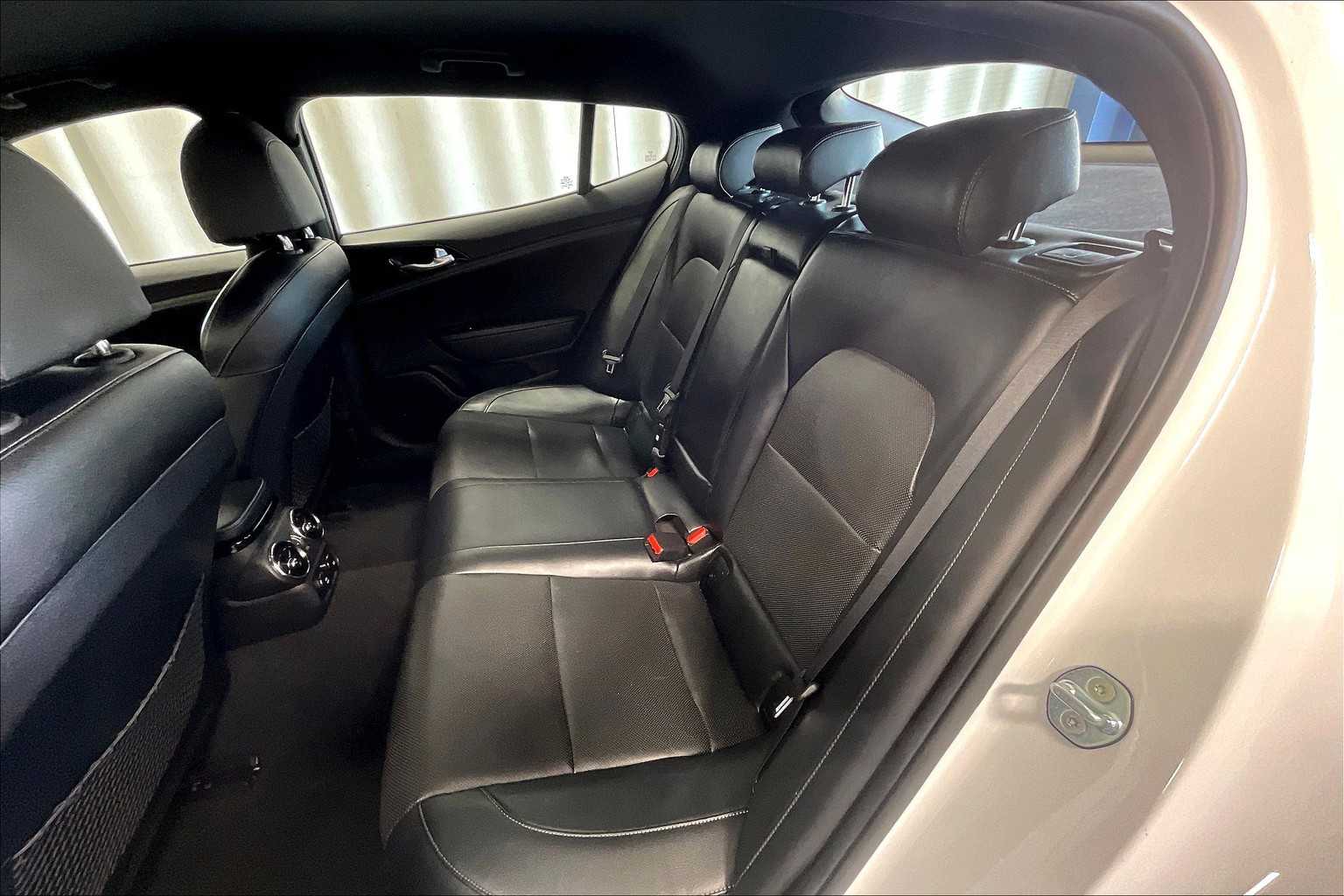 2022 Kia Stinger GT-Line - Photo 15