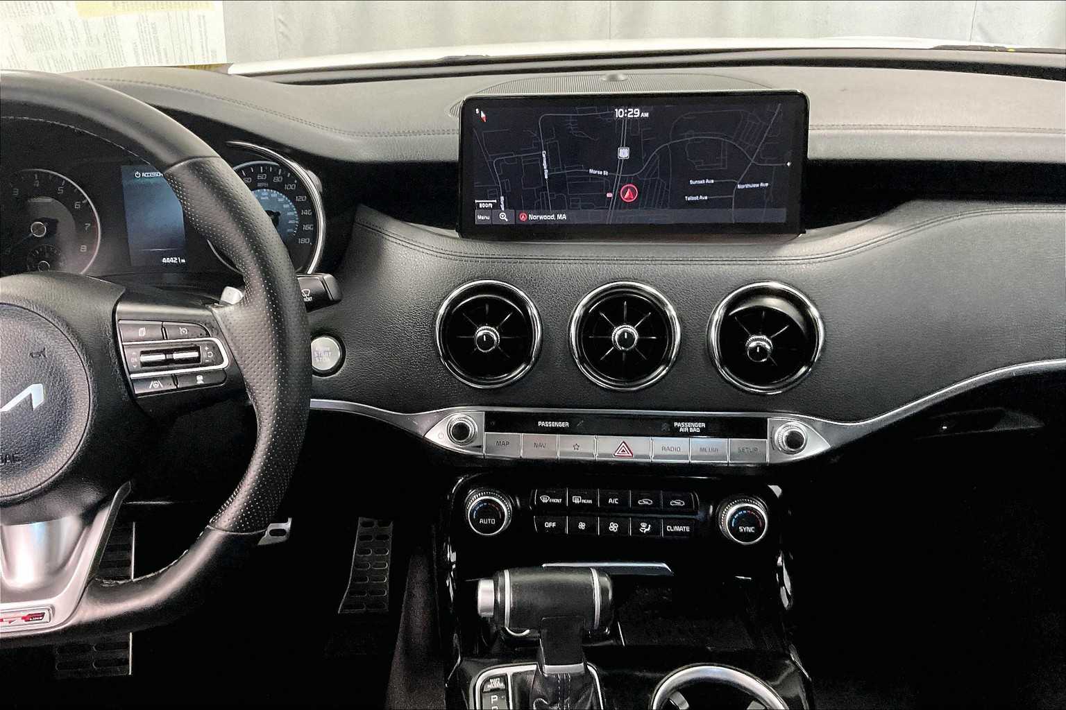 2022 Kia Stinger GT-Line - Photo 18