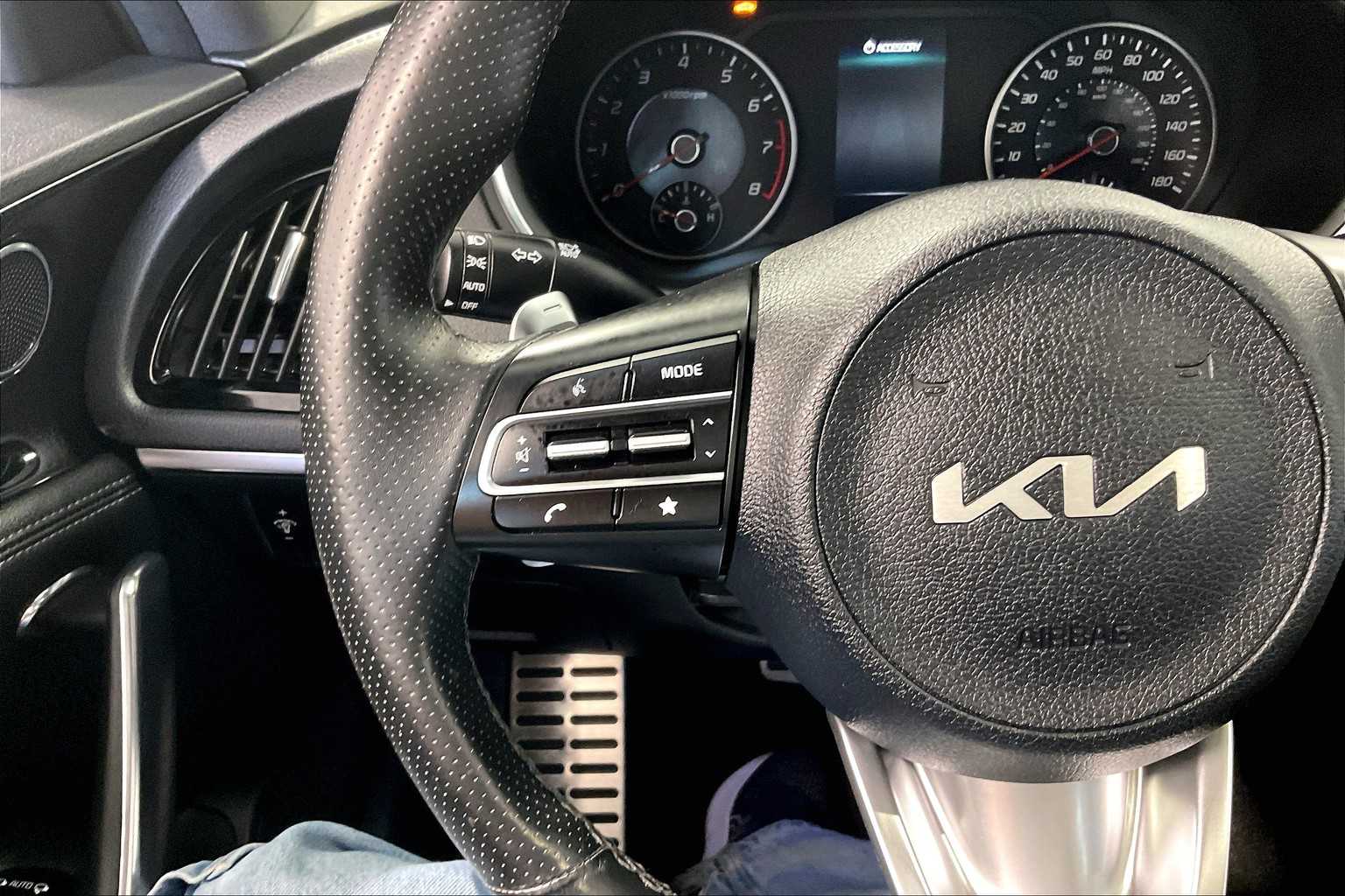 2022 Kia Stinger GT-Line - Photo 22
