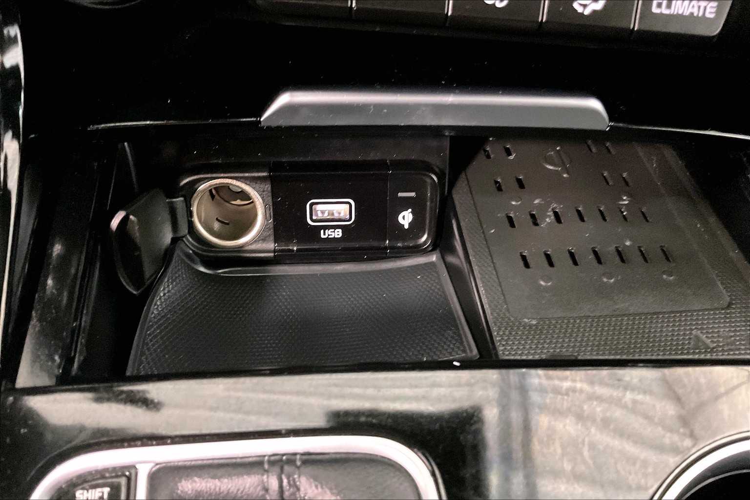 2022 Kia Stinger GT-Line - Photo 26