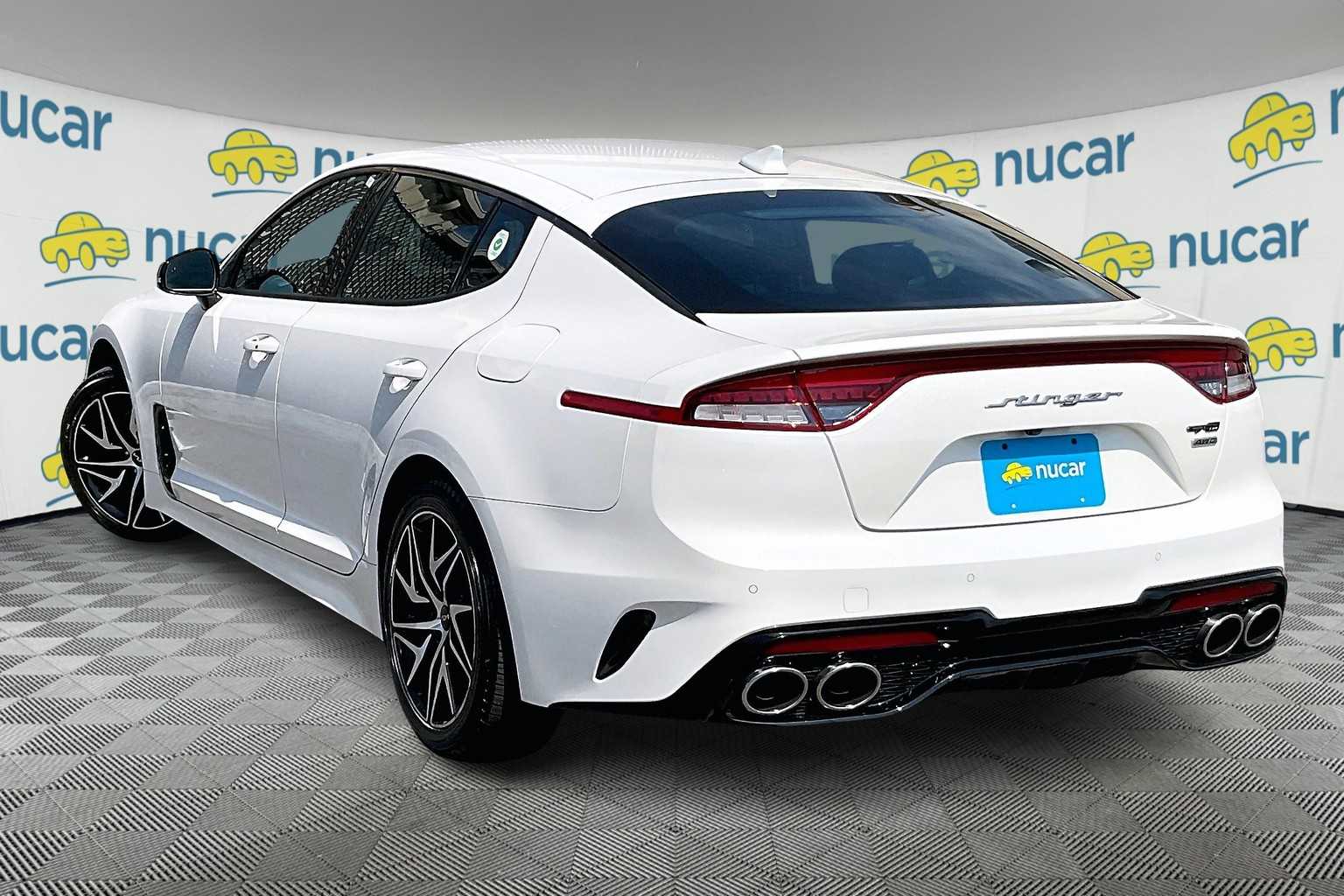 2022 Kia Stinger GT-Line - Photo 4