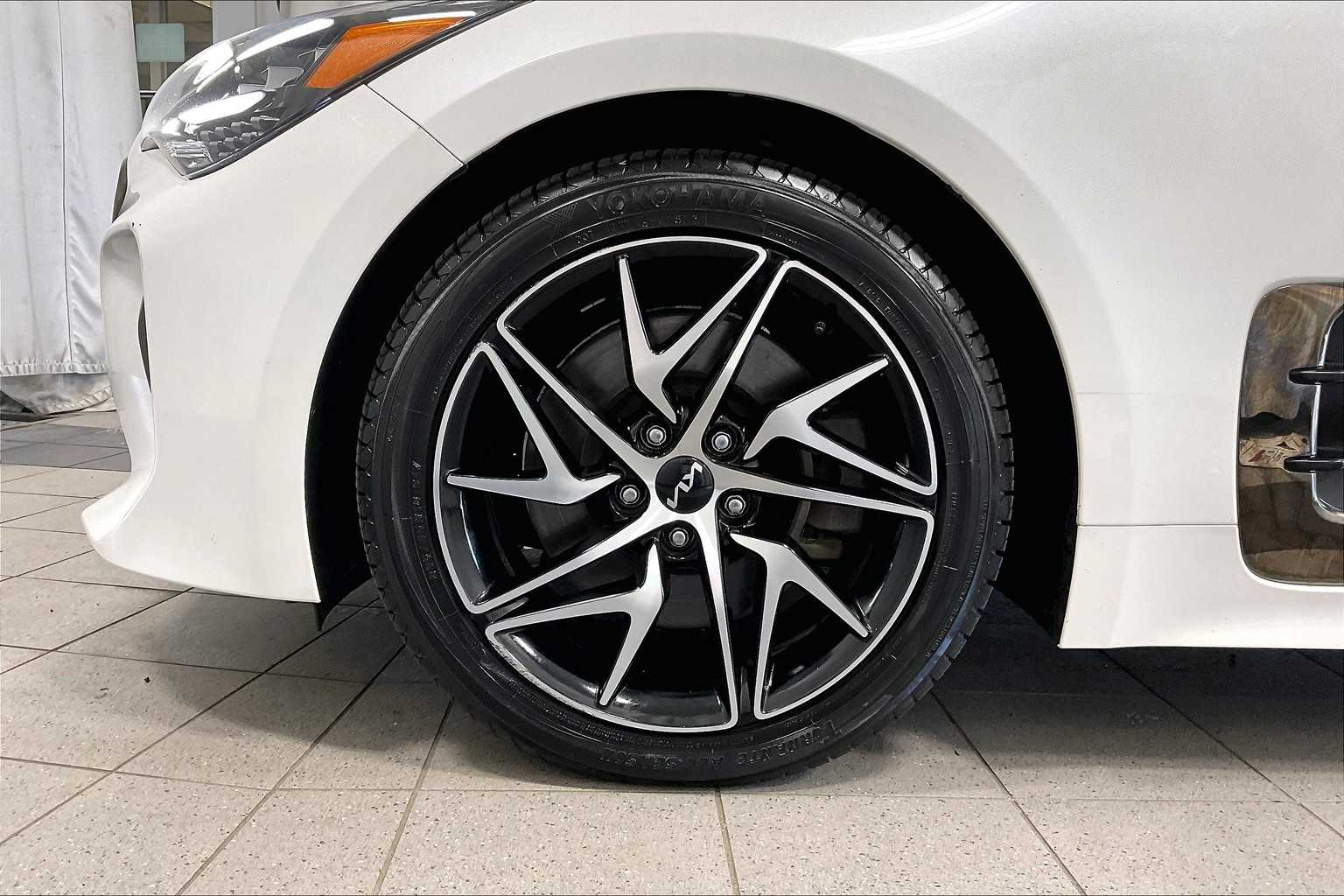 2022 Kia Stinger GT-Line - Photo 7
