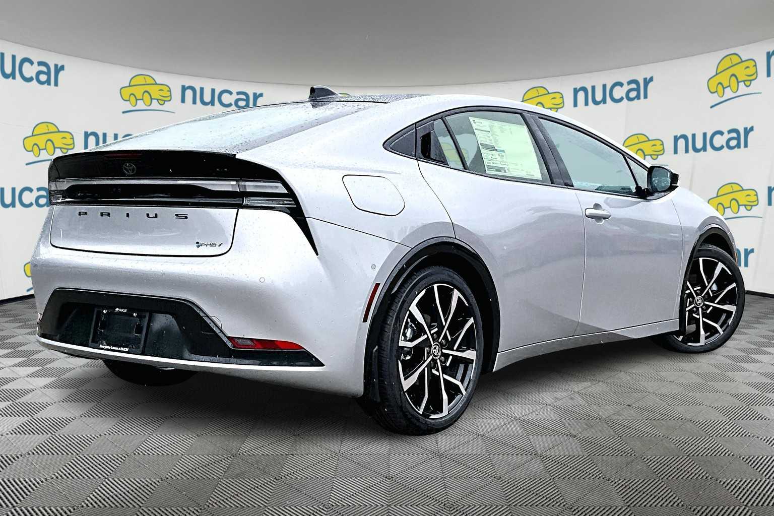 2025 Toyota Prius Plug-In Hybrid XSE Premium - Photo 7