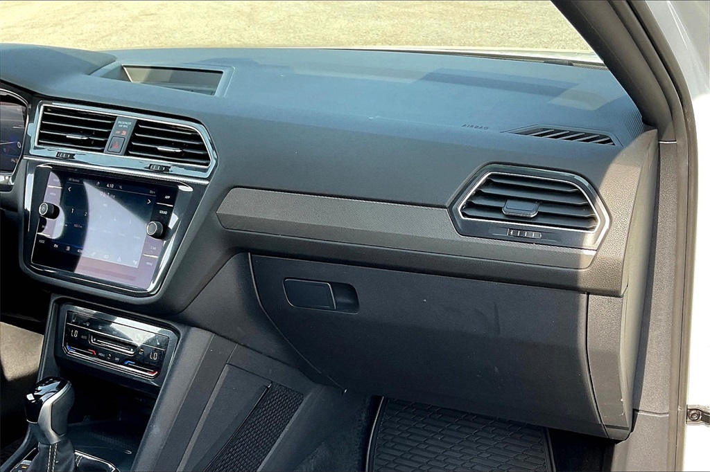 2022 Volkswagen Tiguan 2.0T SE R-Line Black - Photo 12