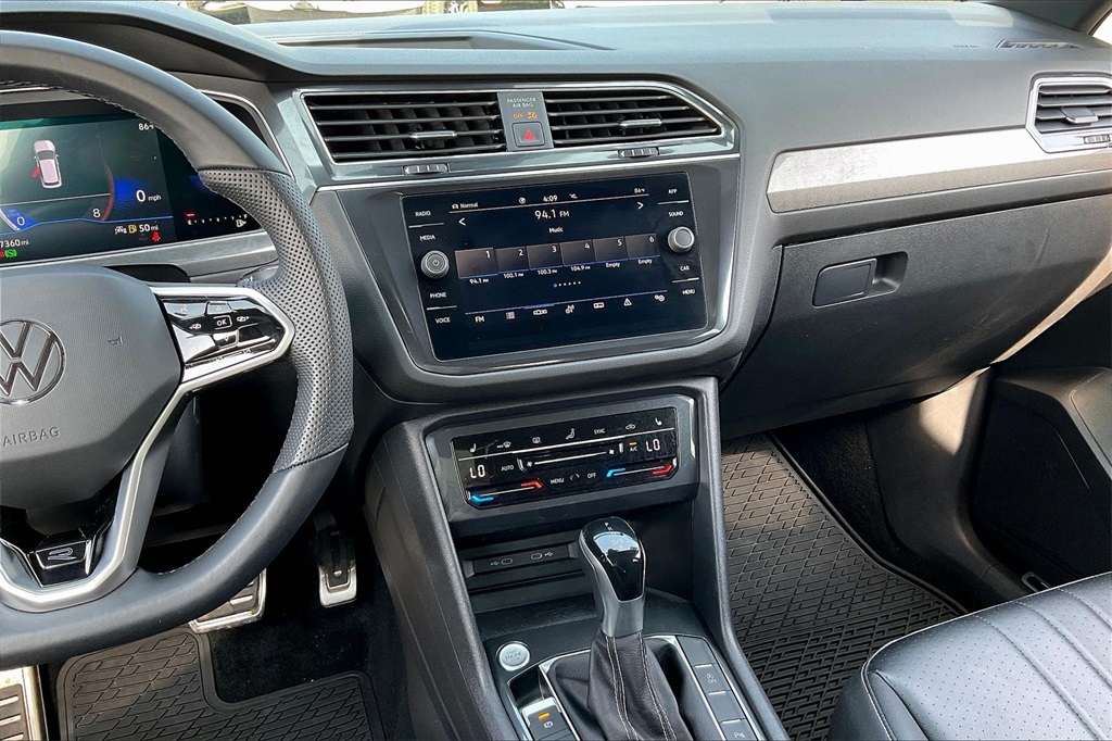 2022 Volkswagen Tiguan 2.0T SE R-Line Black - Photo 17
