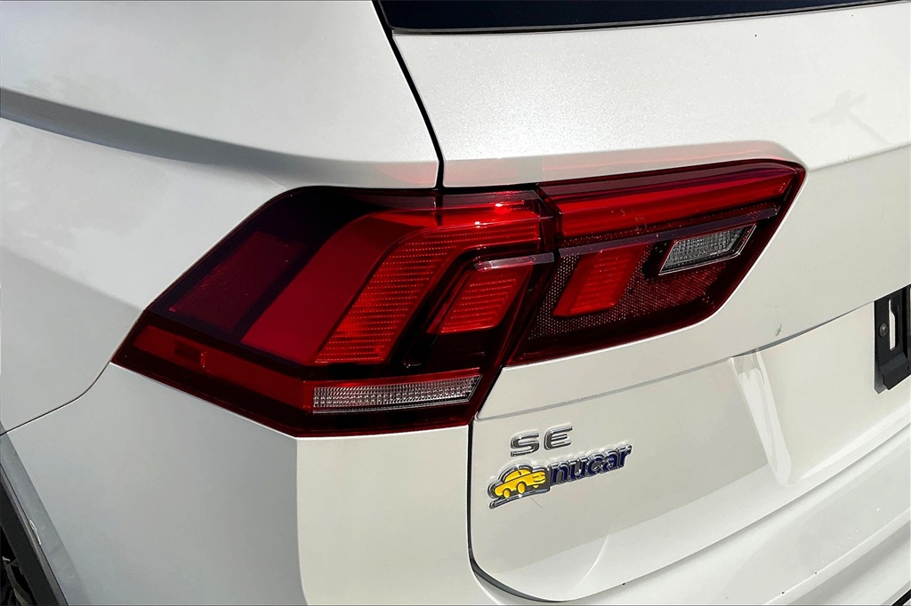 2022 Volkswagen Tiguan 2.0T SE R-Line Black - Photo 31