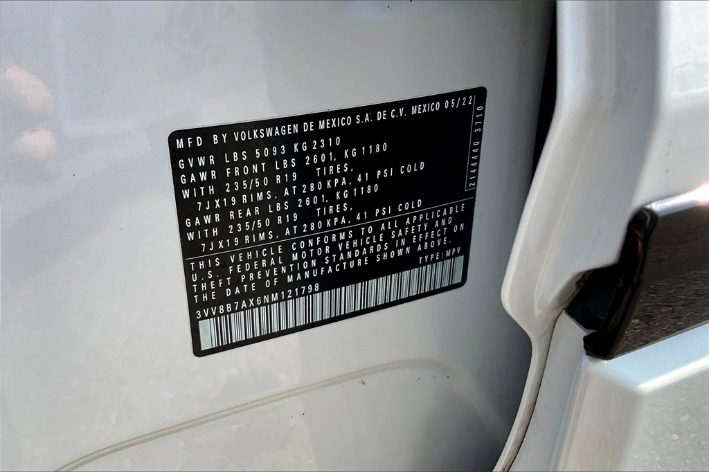 2022 Volkswagen Tiguan 2.0T SE R-Line Black - Photo 32