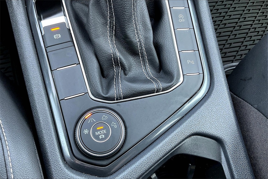 2022 Volkswagen Tiguan 2.0T SE R-Line Black - Photo 33