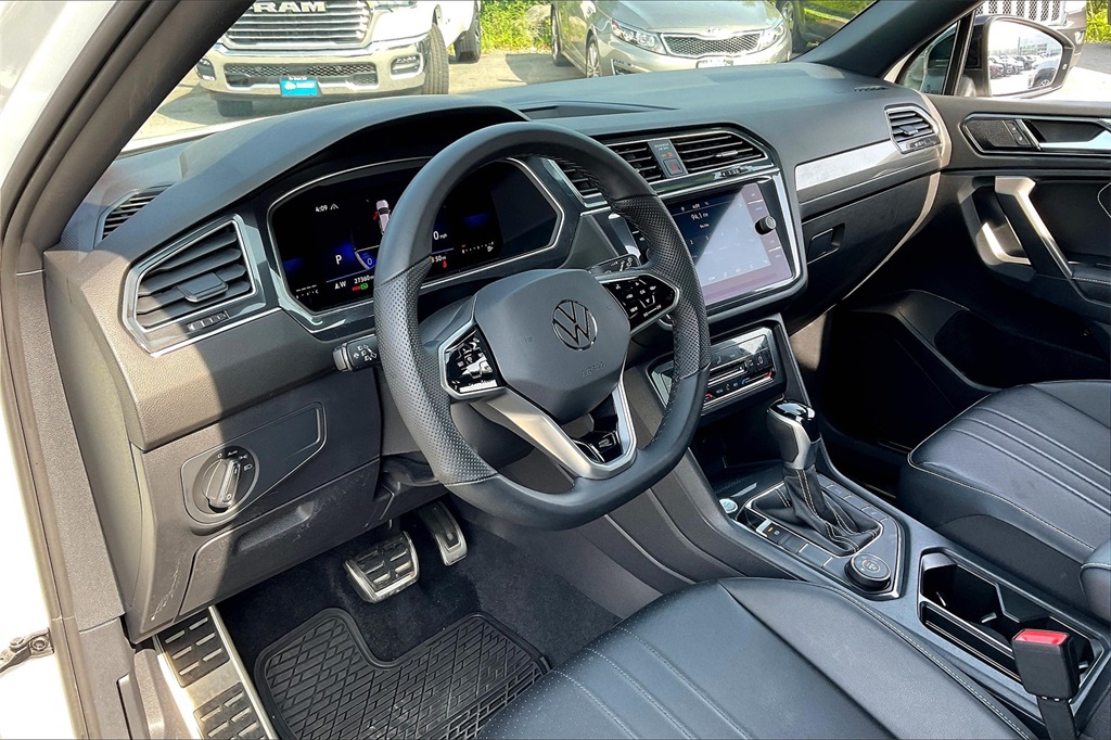 2022 Volkswagen Tiguan 2.0T SE R-Line Black - Photo 8
