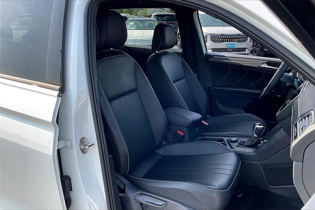 2022 Volkswagen Tiguan 2.0T SE R-Line Black - Photo 10
