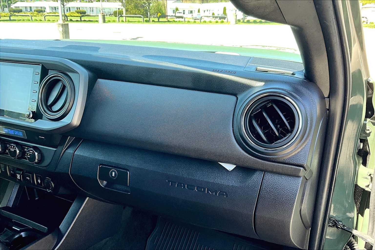 2022 Toyota Tacoma TRD Off Road - Photo 13