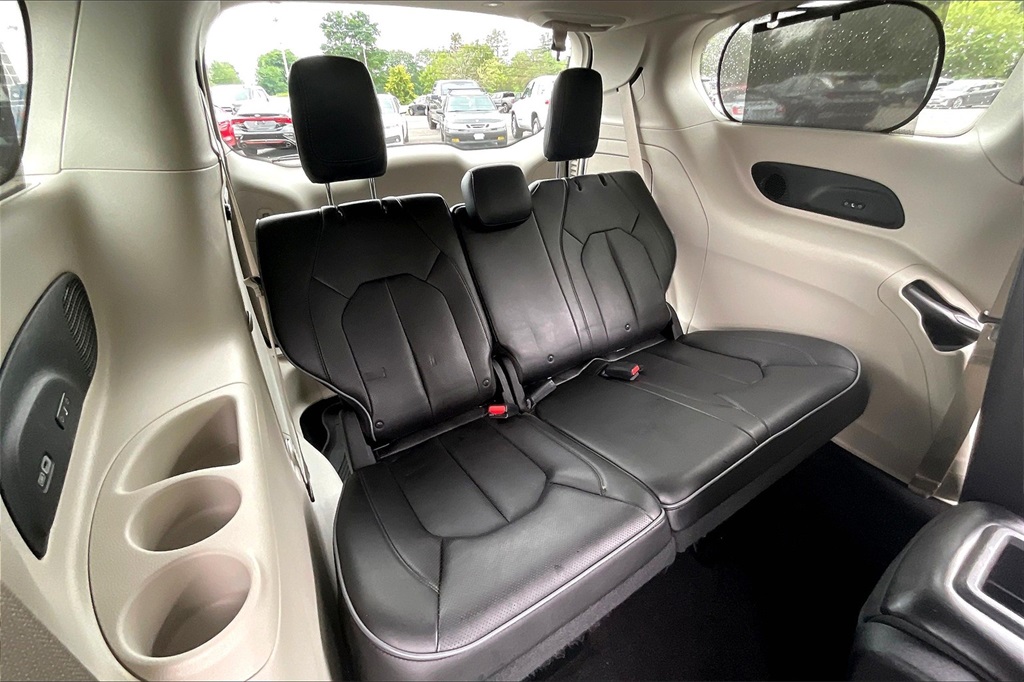 2018 Chrysler Pacifica Limited - Photo 17