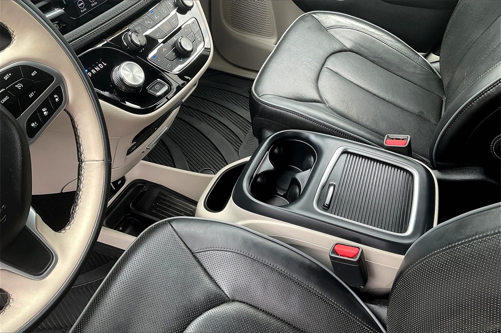 2018 Chrysler Pacifica Limited - Photo 21